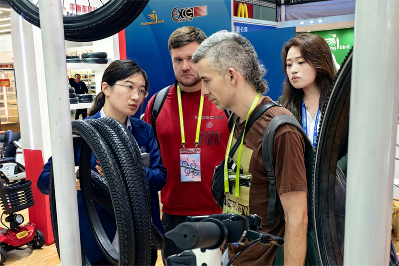 江昕輪胎閃耀2025上海自行車展 免充氣空心輪胎技術(shù)引關(guān)注